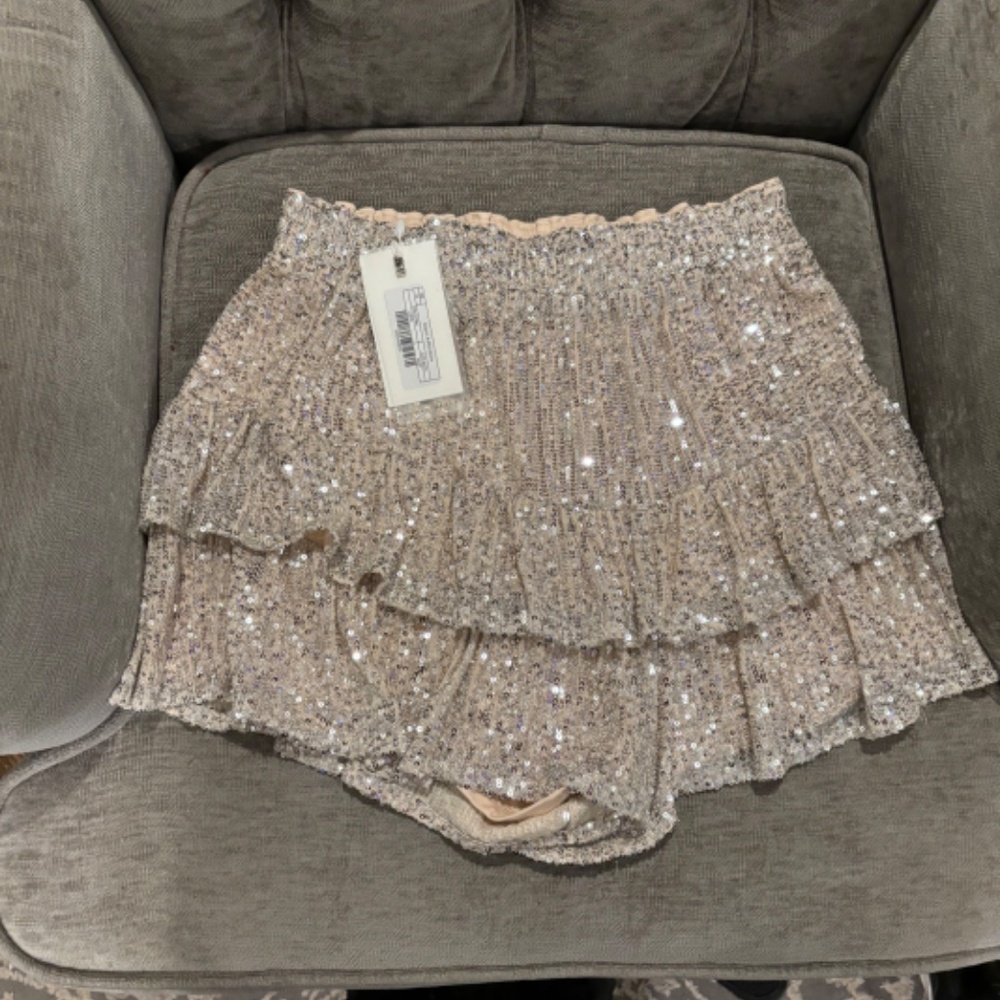 Endless Rose sequin skort - Picture 4 of 4